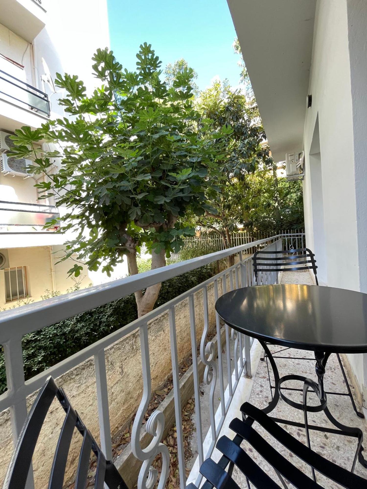 Athenean Bnb Seaside Serenity Steps From The Riviera Εξωτερικό φωτογραφία