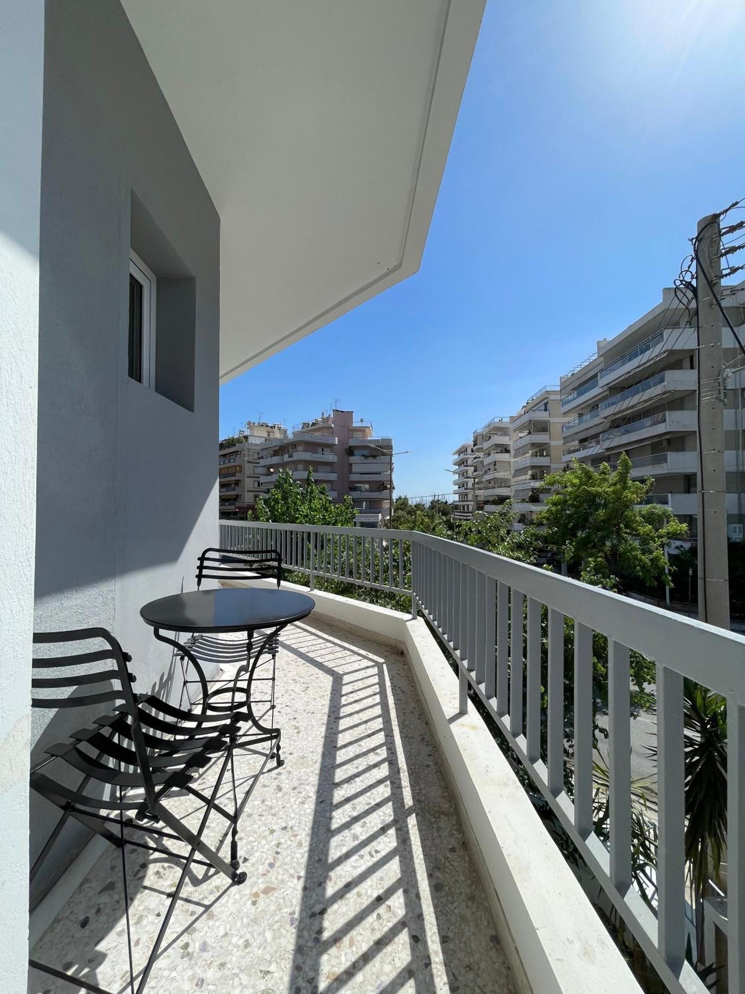 Athenean Bnb Seaside Serenity Steps From The Riviera Εξωτερικό φωτογραφία